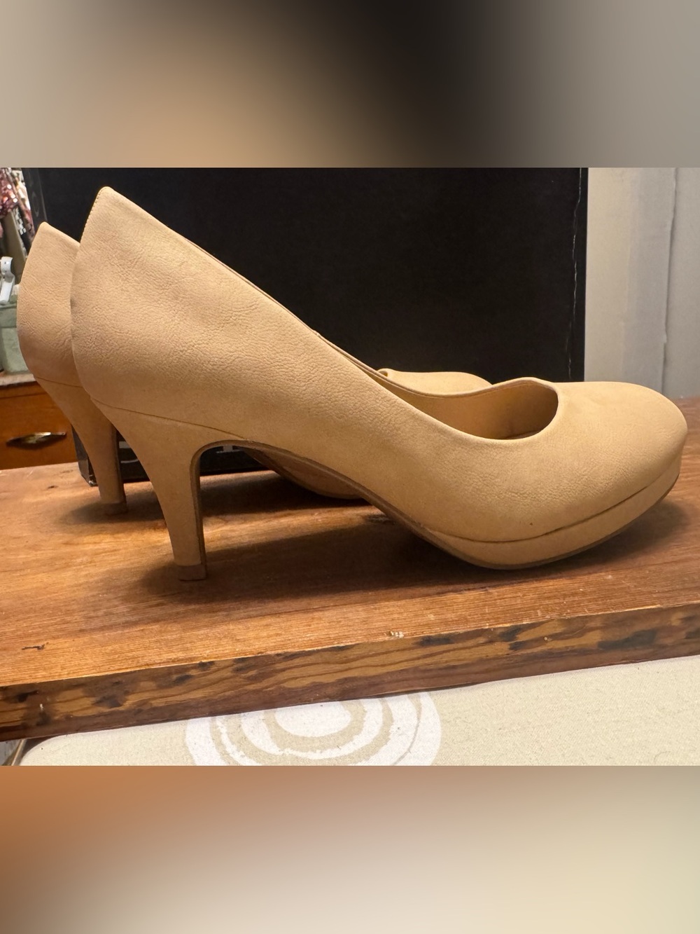 Classic Tan Women's Pump - Elegant Neutral Heels